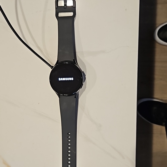 Samsung smart watch - Picture 4 of 4